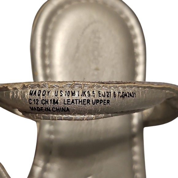 Stride Rite Silver Sandals with White Floral Accent - Picture 6 of 6